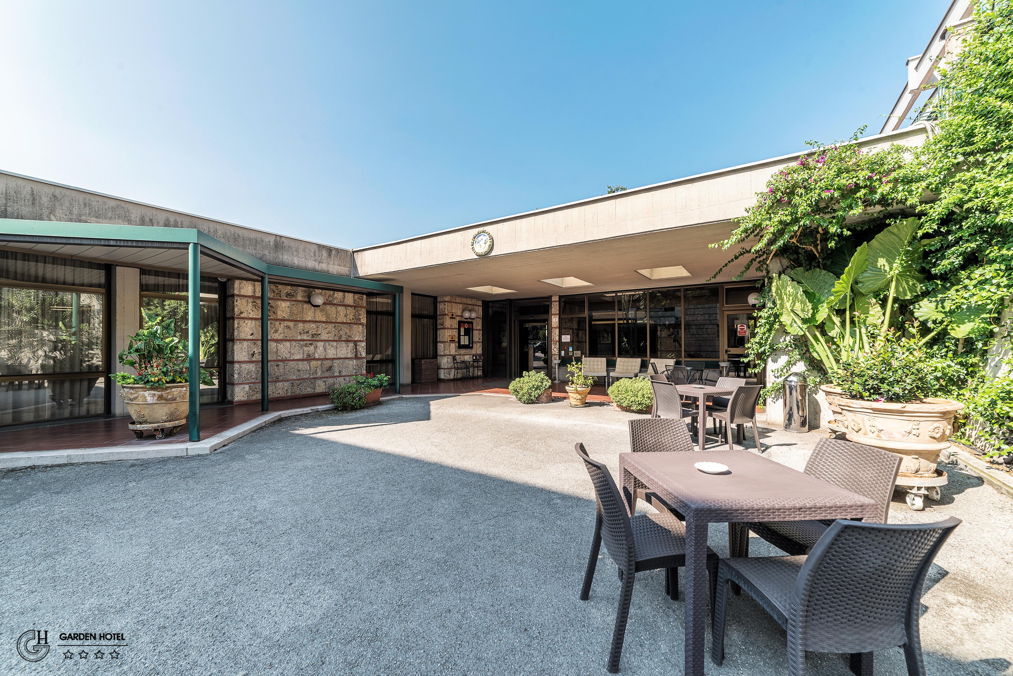 Hotel Garden Terni Exteriör bild