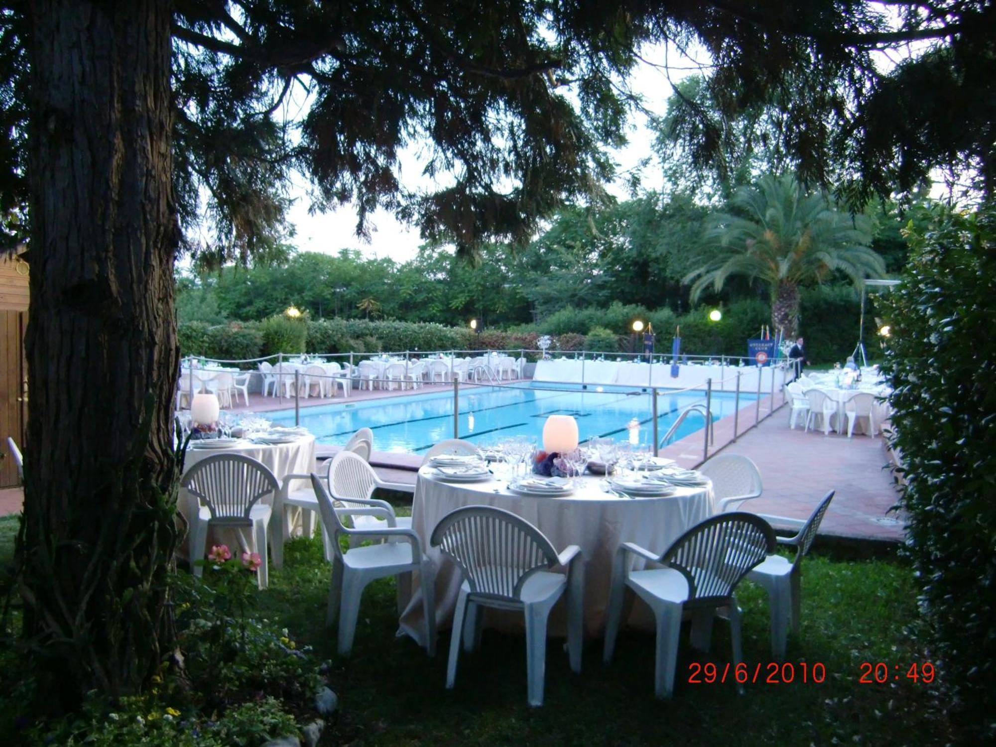 Hotel Garden Terni Exteriör bild