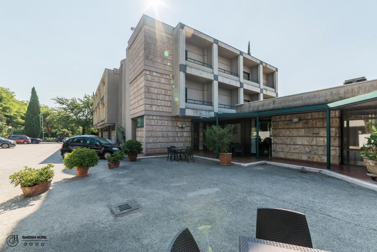 Hotel Garden Terni Exteriör bild